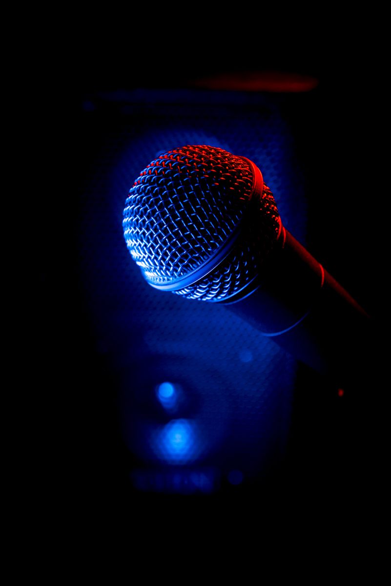 Lautsprecher und Technik im Lager von PK Akustik in Pattigham (Bild 3)